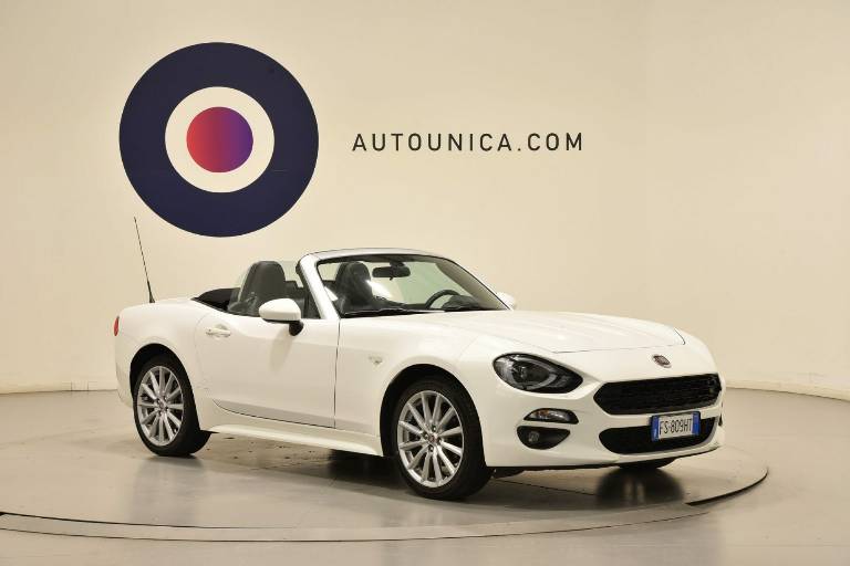 FIAT 124 Spider 13
