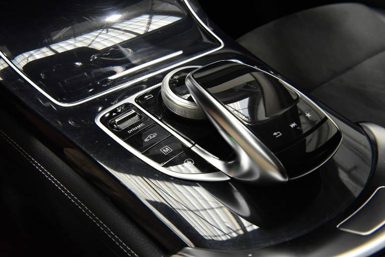 MERCEDES-BENZ GLC 220 35