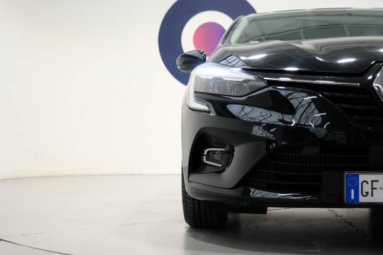 RENAULT Clio 44