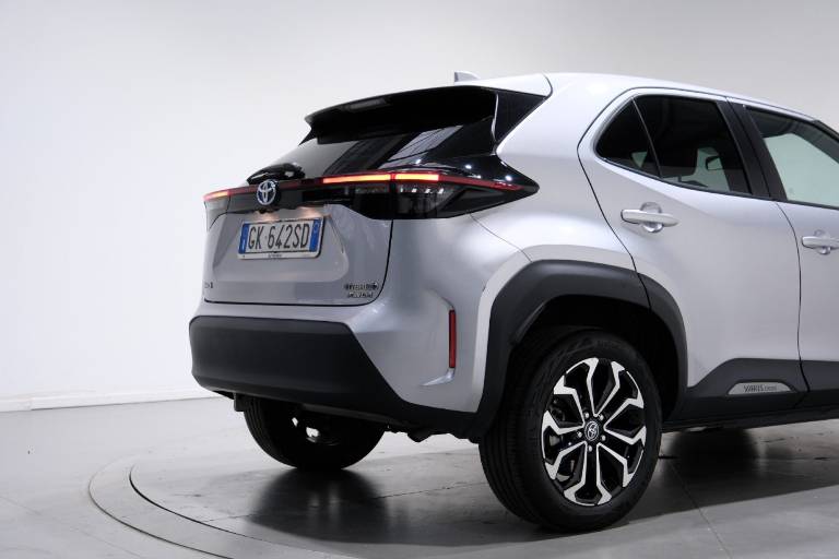 TOYOTA Yaris Cross 52
