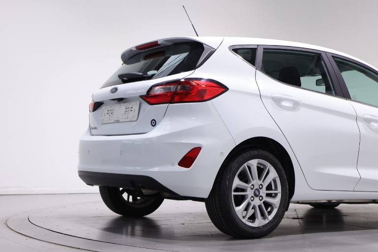 FORD Fiesta 39