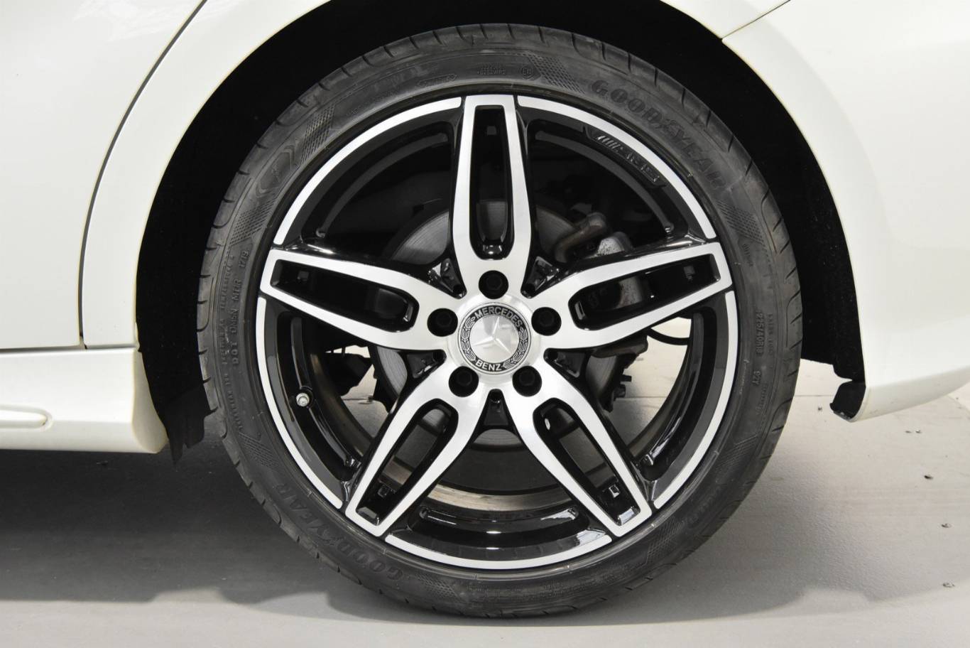 MERCEDES-BENZ A 200 15