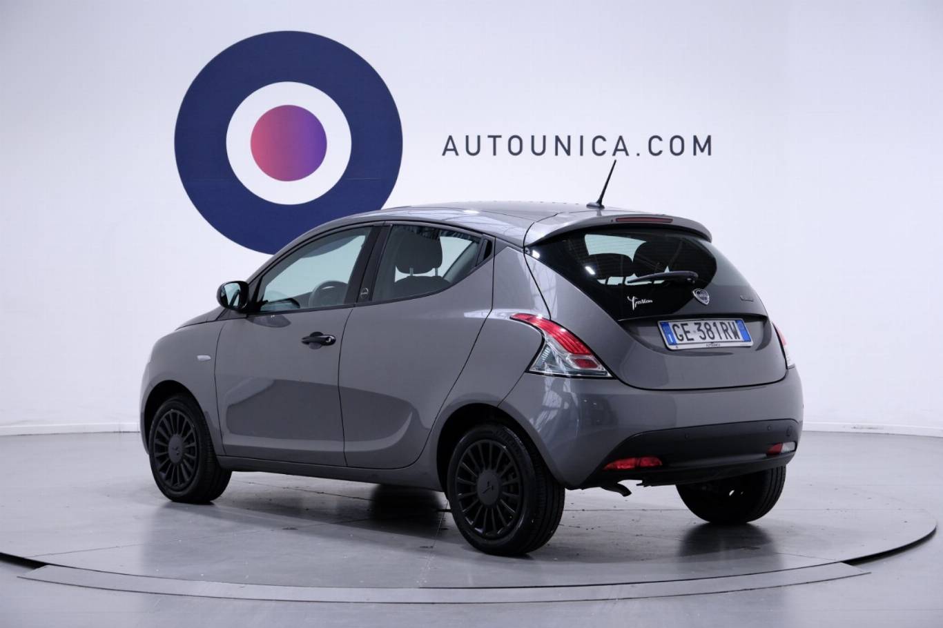 LANCIA Ypsilon 16