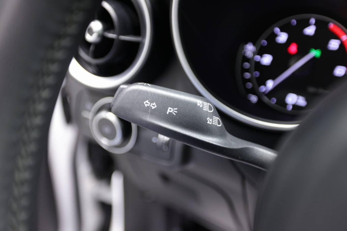 ALFA ROMEO Stelvio 23