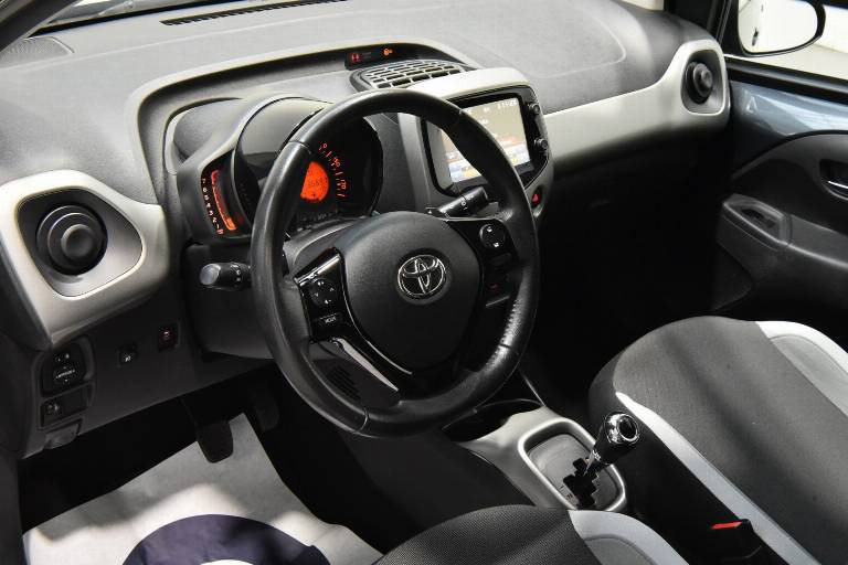 TOYOTA Aygo 3