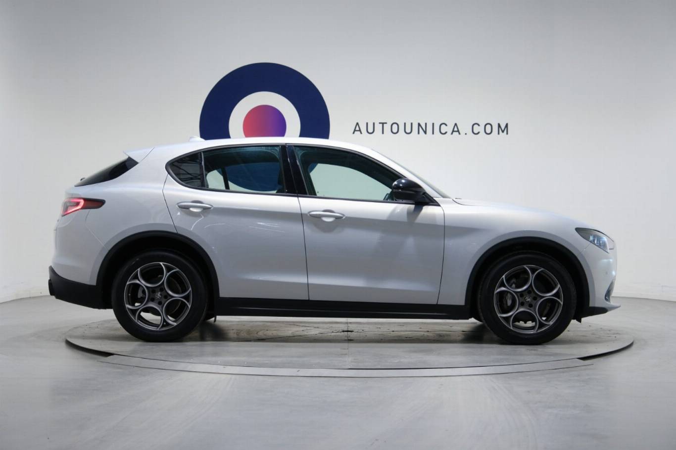 ALFA ROMEO Stelvio 4