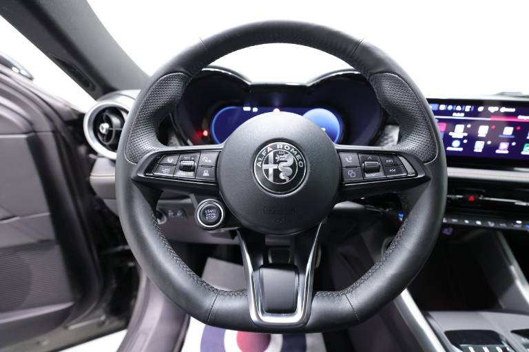 ALFA ROMEO Tonale 7