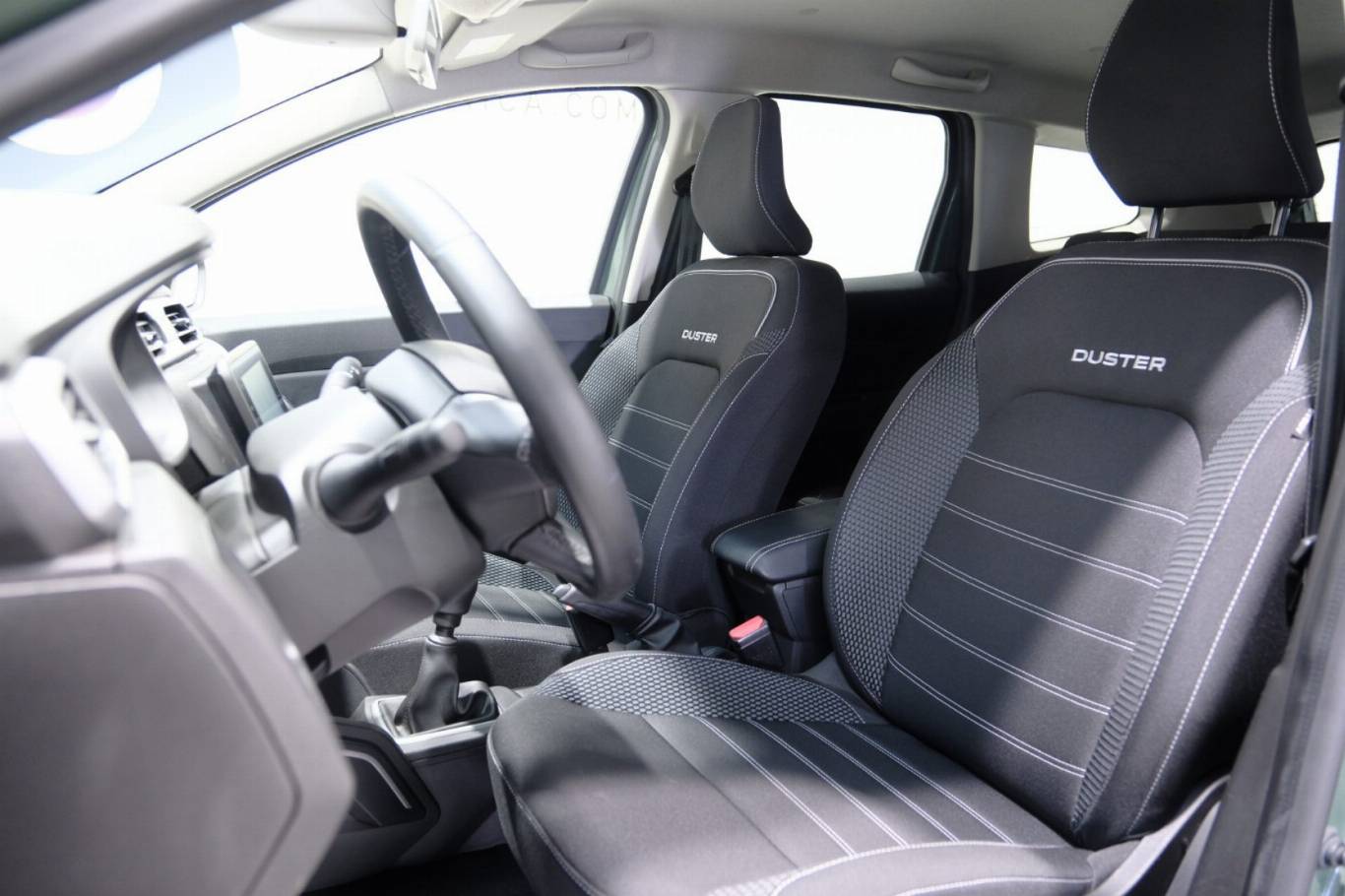 DACIA Duster 6