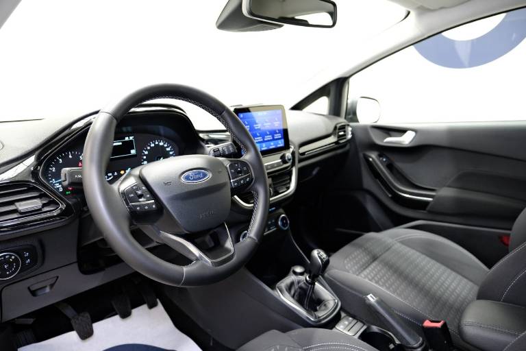 FORD Fiesta 5