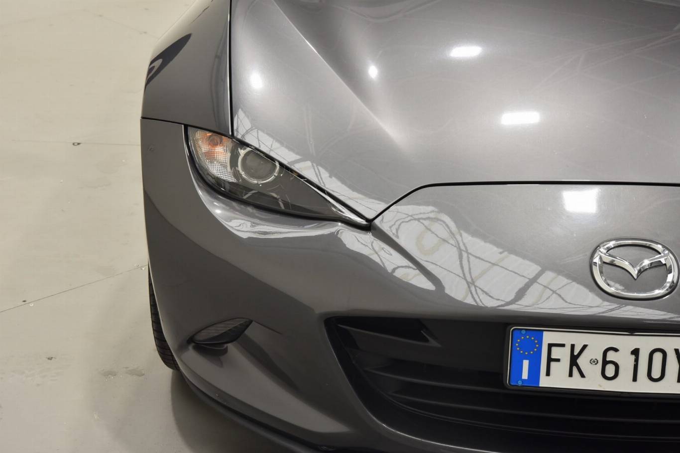 MAZDA MX-5 15