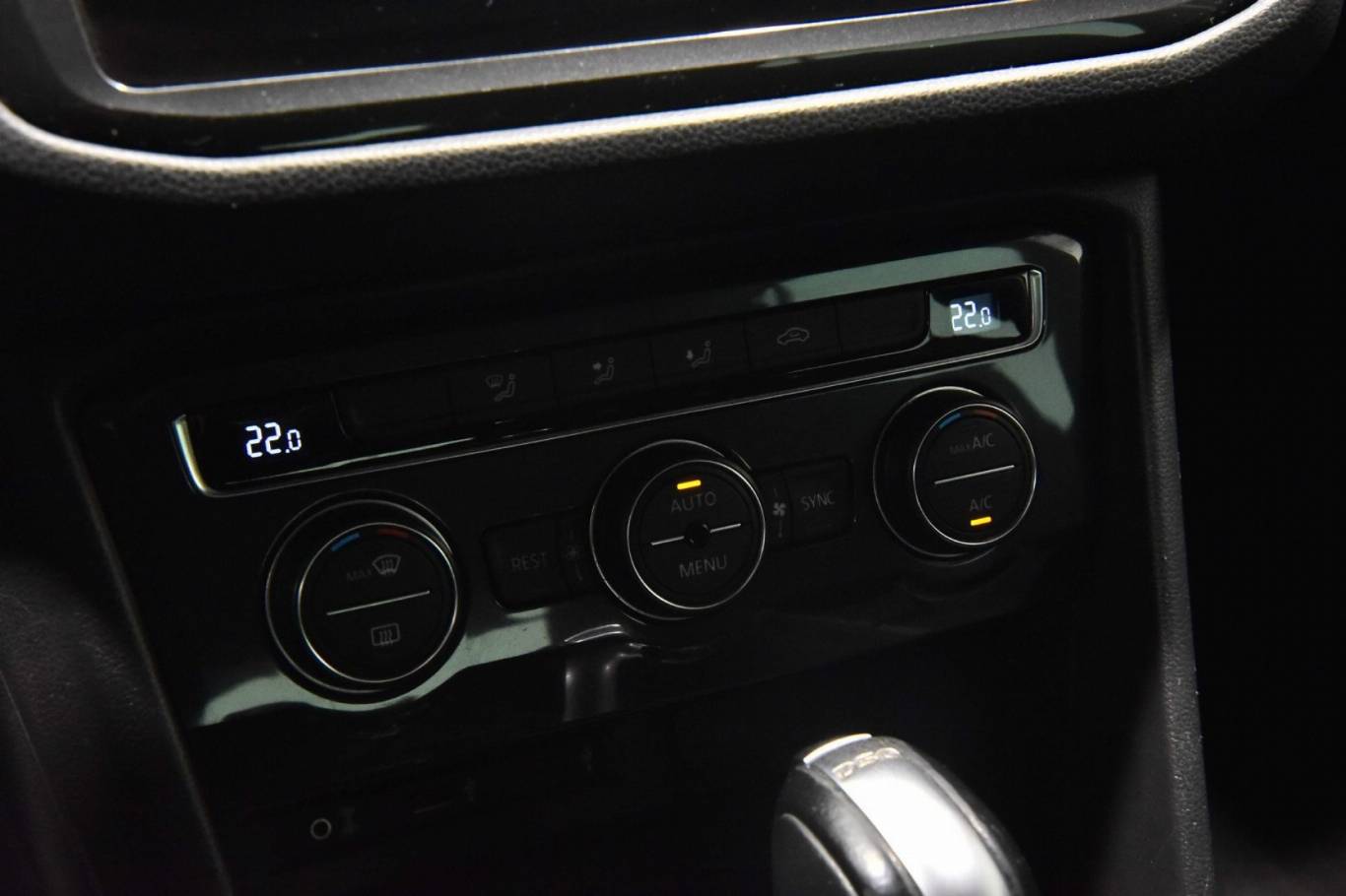 VOLKSWAGEN Tiguan 25