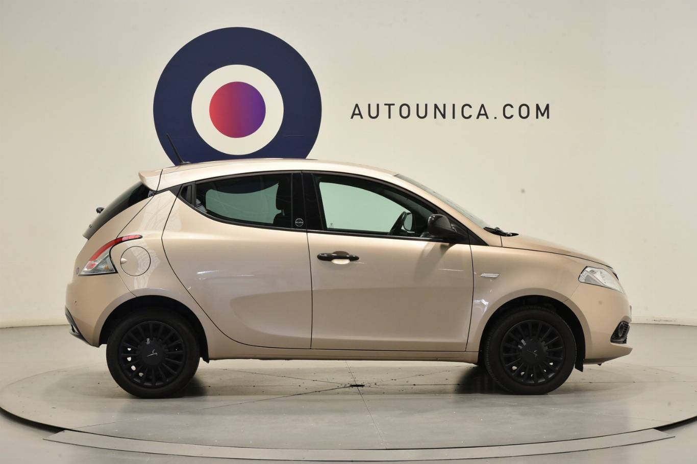 LANCIA Ypsilon 4