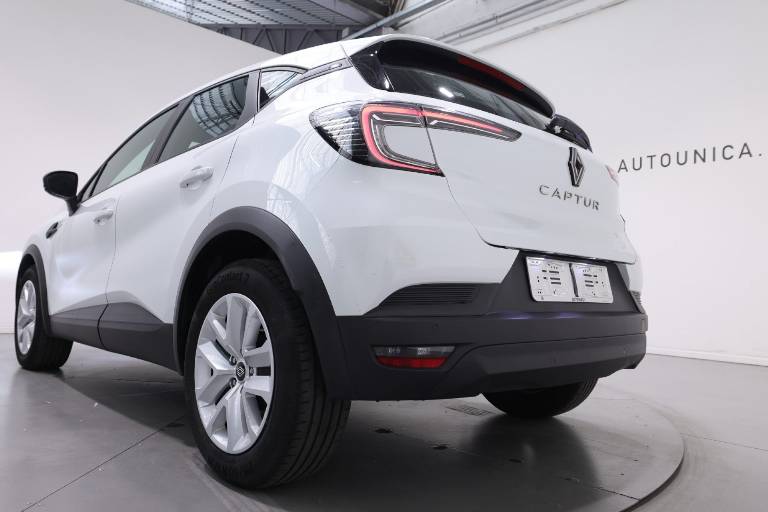 RENAULT Captur 37