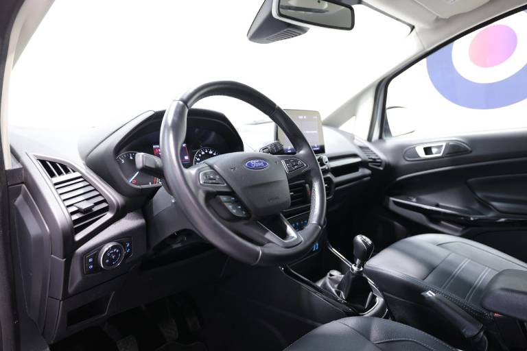 FORD EcoSport 5