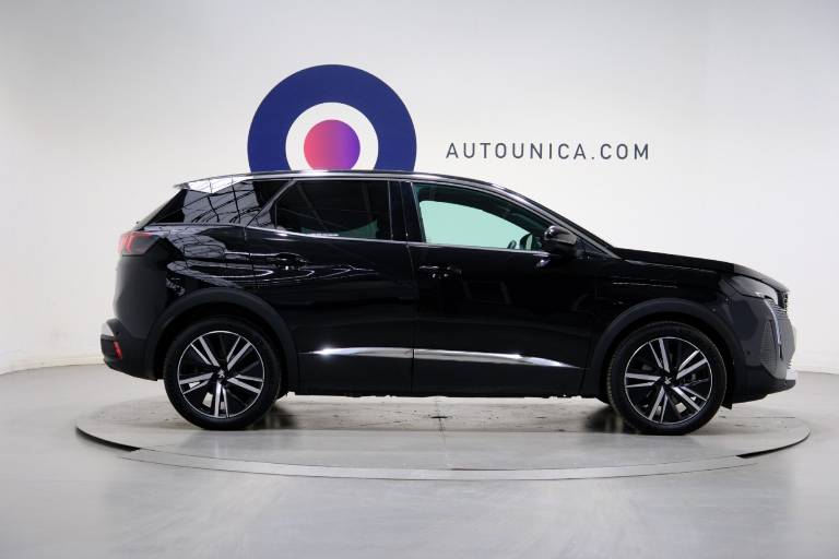 PEUGEOT 3008 4