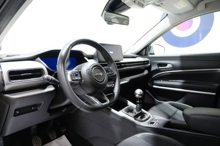 JEEP Avenger 5