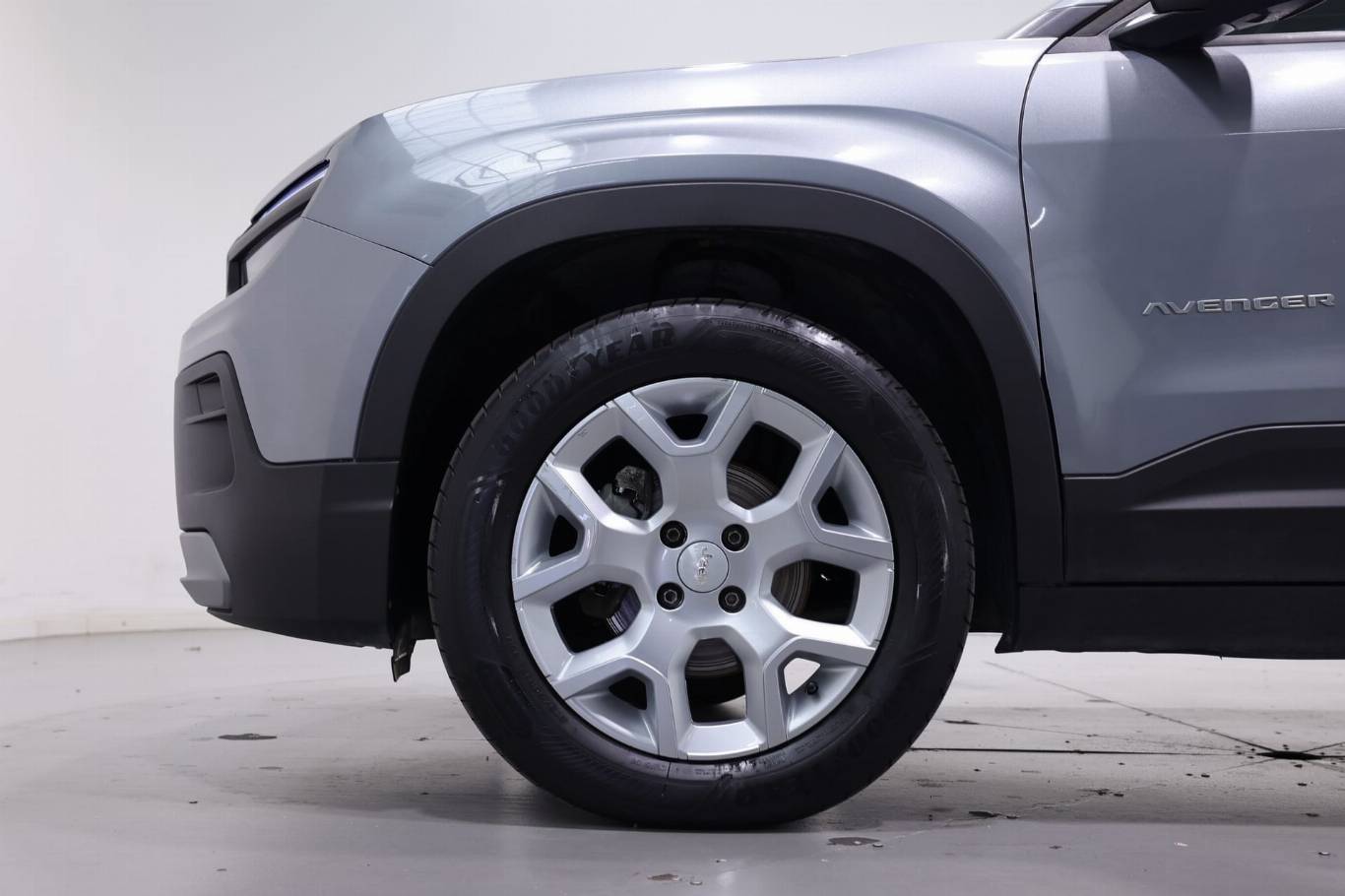 JEEP Avenger 13
