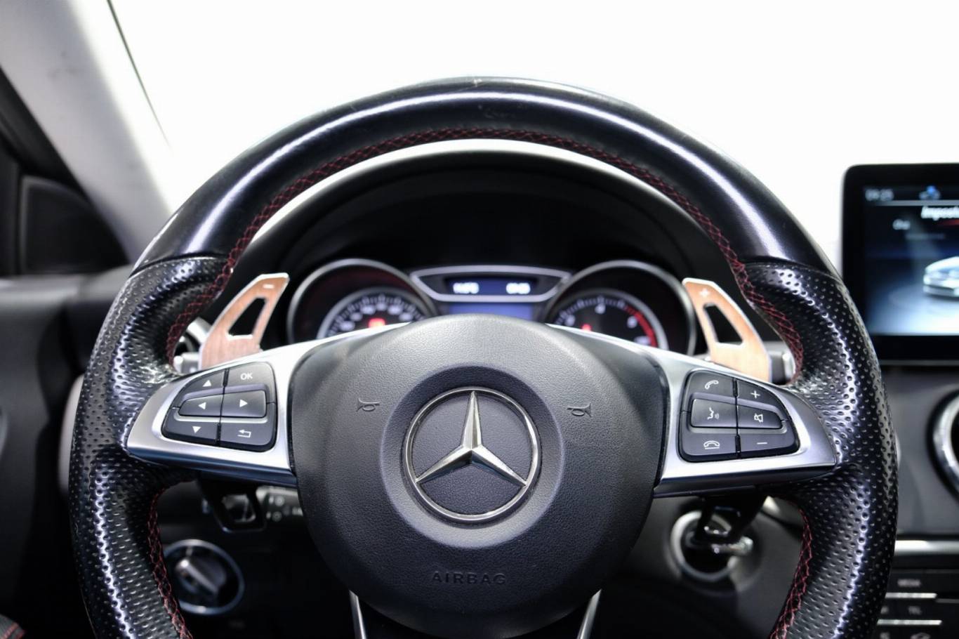 MERCEDES-BENZ CLA 220 7