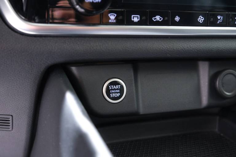 NISSAN Qashqai 31