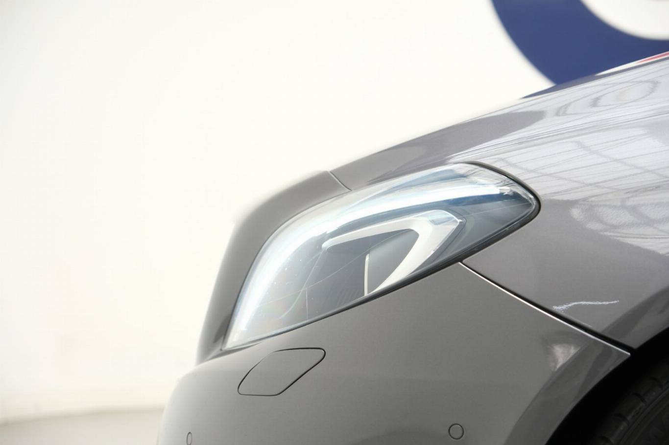 MERCEDES-BENZ B 180 12