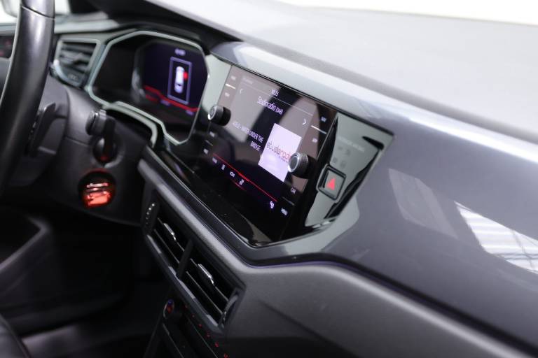 VOLKSWAGEN Polo GTI 44