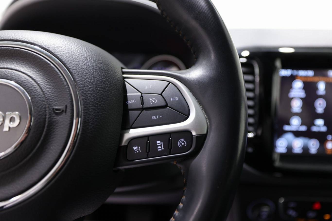 JEEP Compass 22