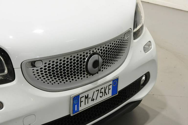 SMART ForFour 14