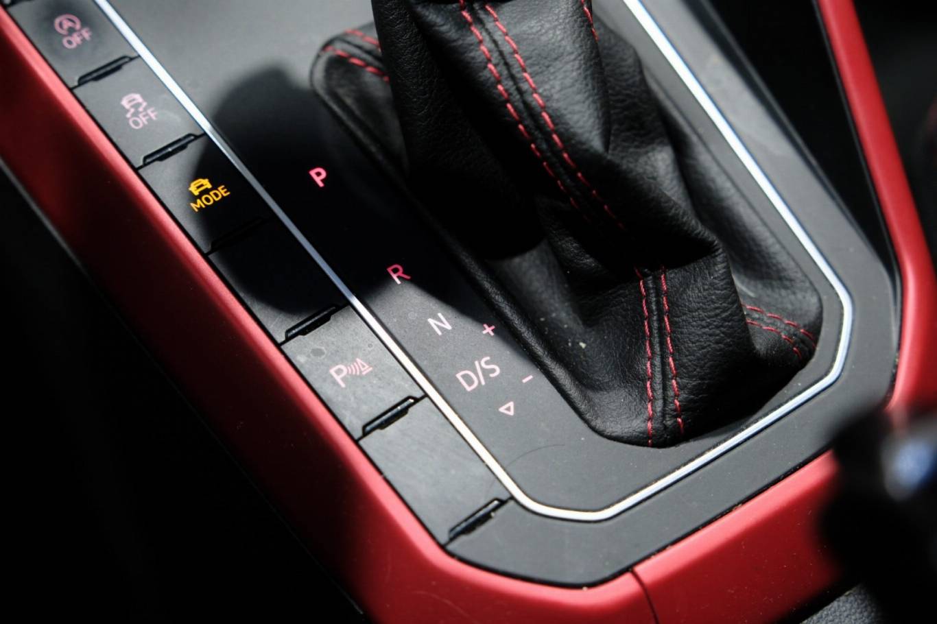 VOLKSWAGEN Polo GTI 26