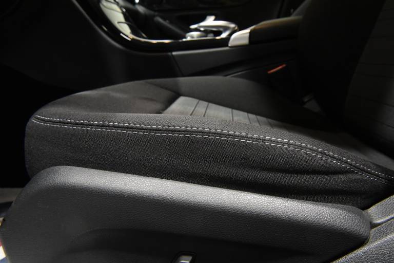 MERCEDES-BENZ C 220 45