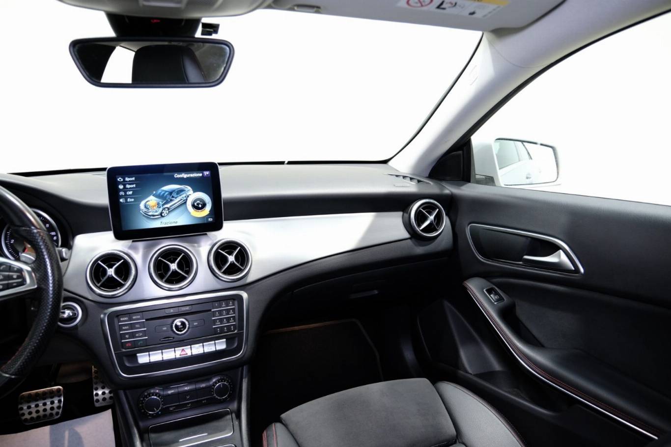 MERCEDES-BENZ CLA 220 43