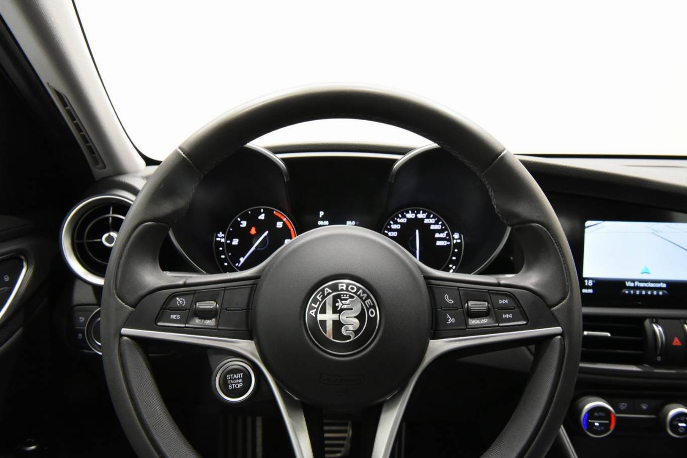 ALFA ROMEO Giulia 41
