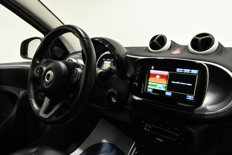 SMART ForFour 28