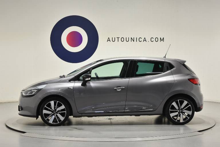 RENAULT Clio 30