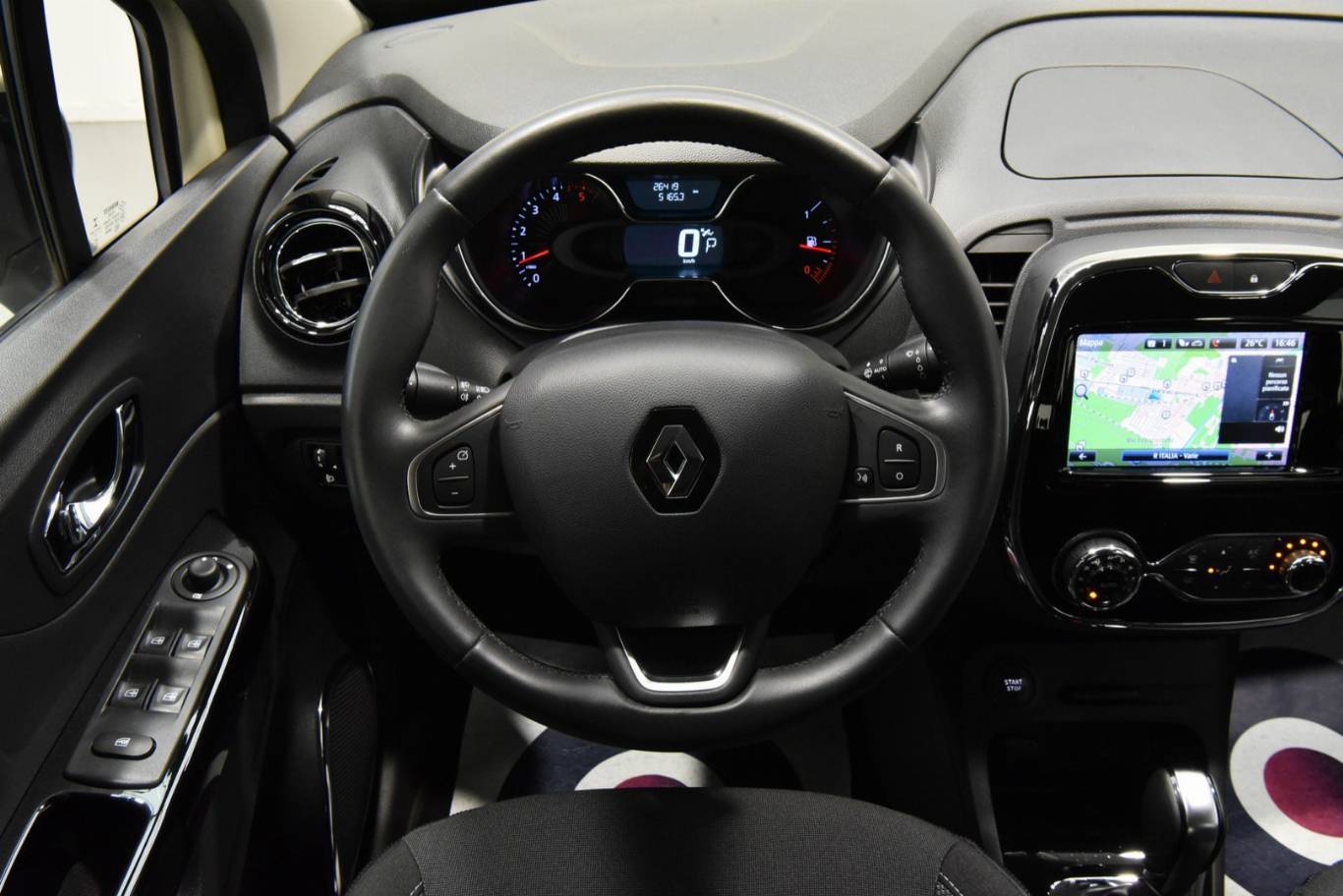 RENAULT Captur 23
