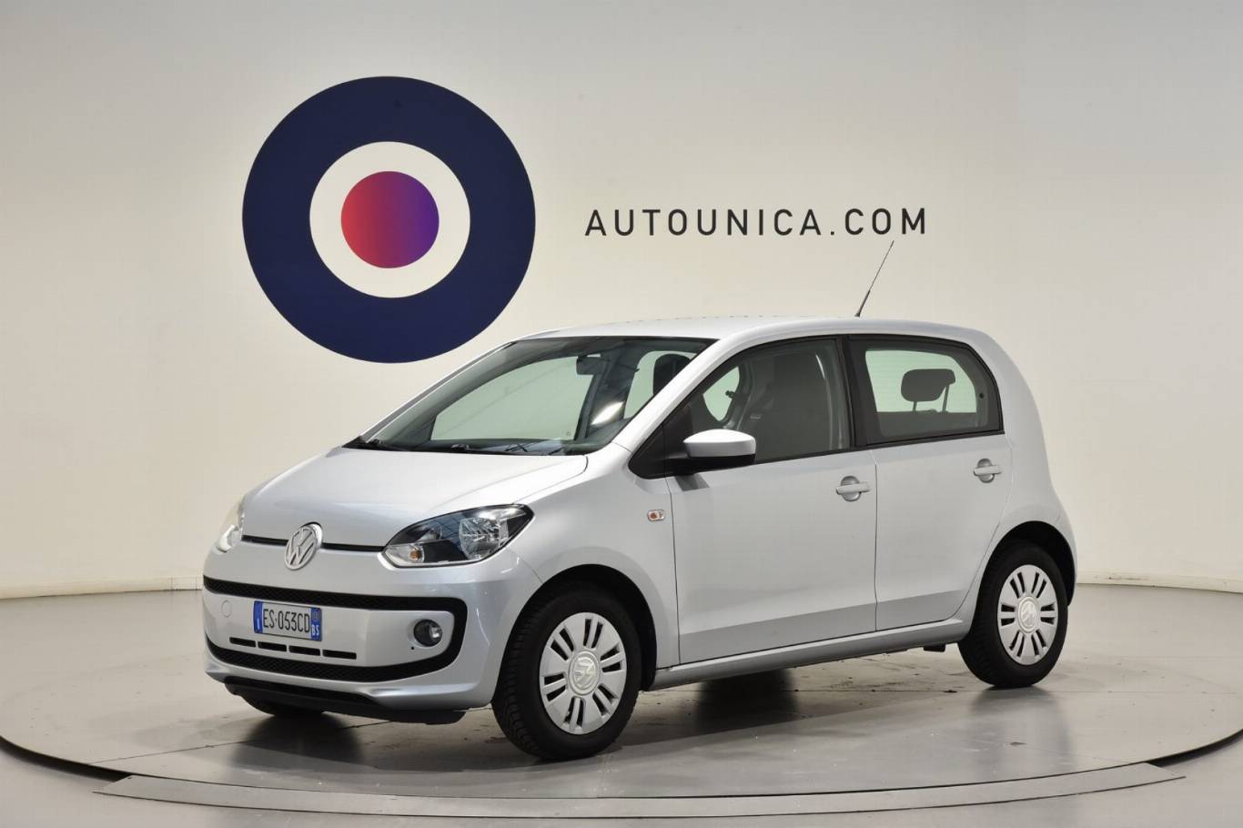 VOLKSWAGEN Up! 1