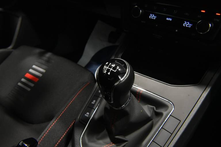 SEAT Ibiza 38