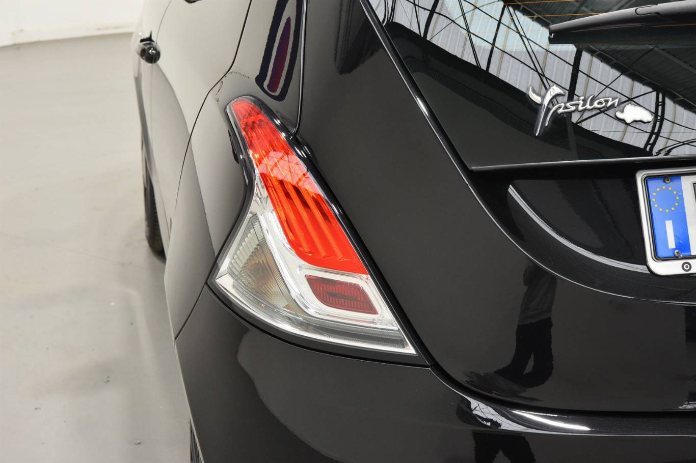 LANCIA Ypsilon 19