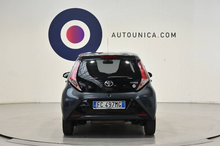 TOYOTA Aygo 6