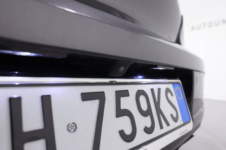 PEUGEOT 208 38