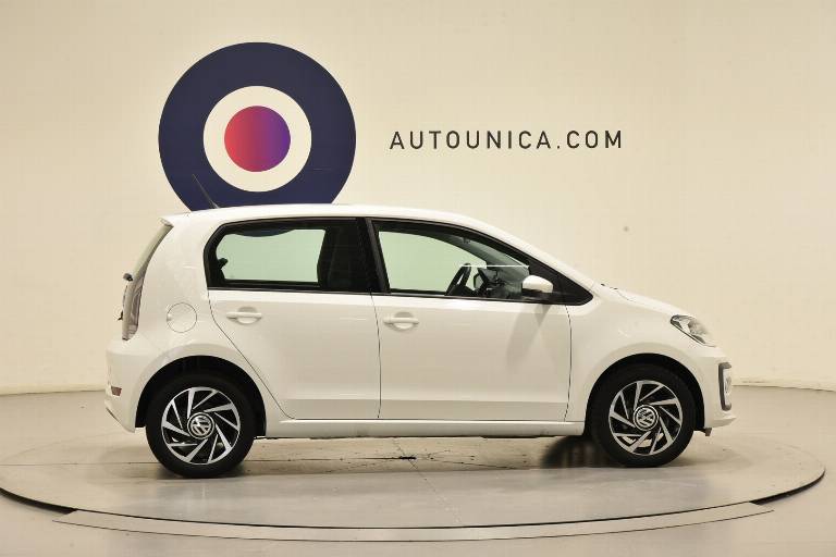 VOLKSWAGEN Up! 15