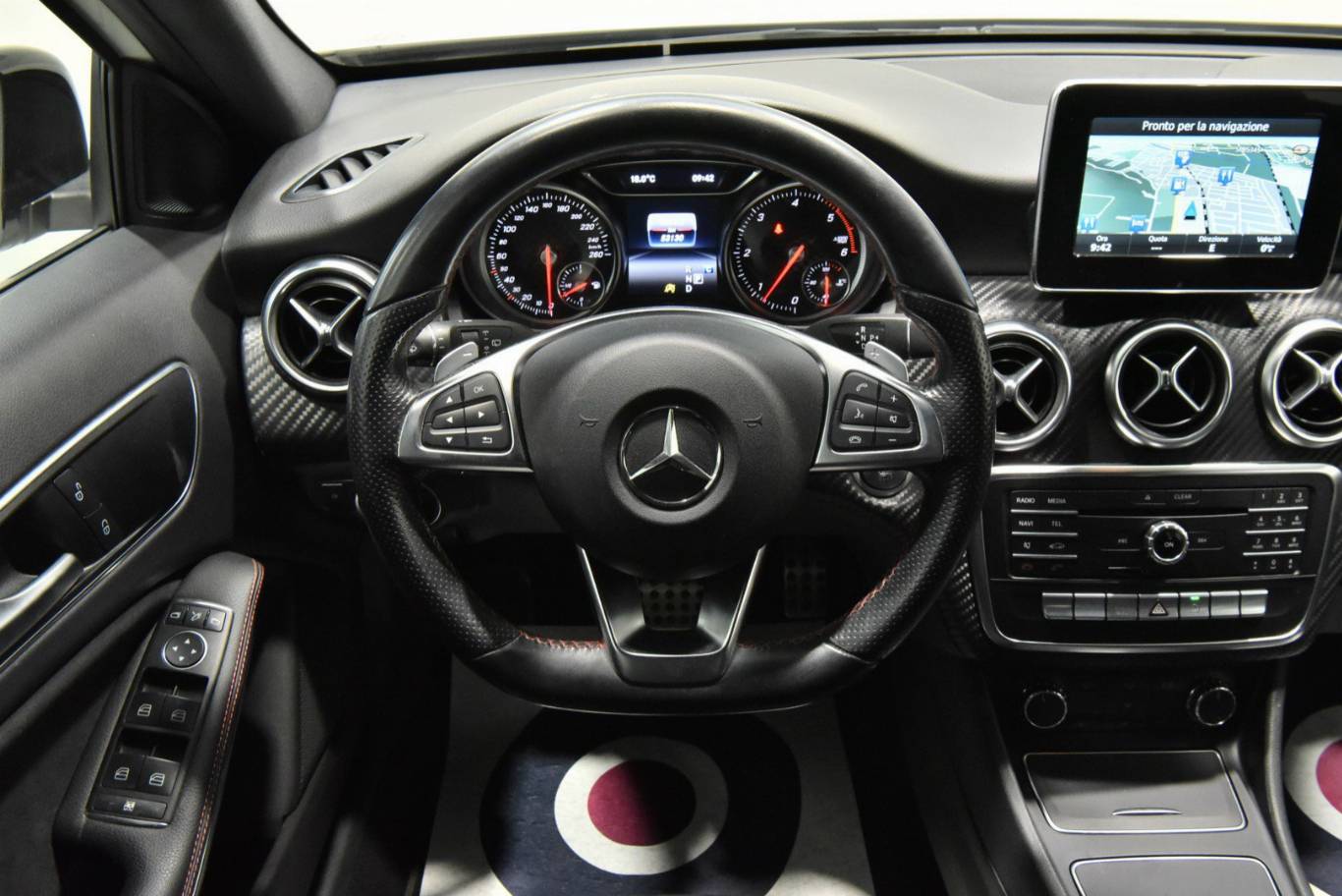 MERCEDES-BENZ A 200 23