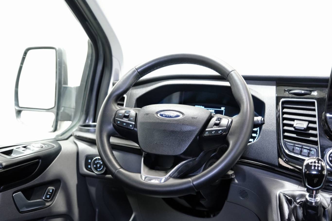FORD Tourneo Custom 34