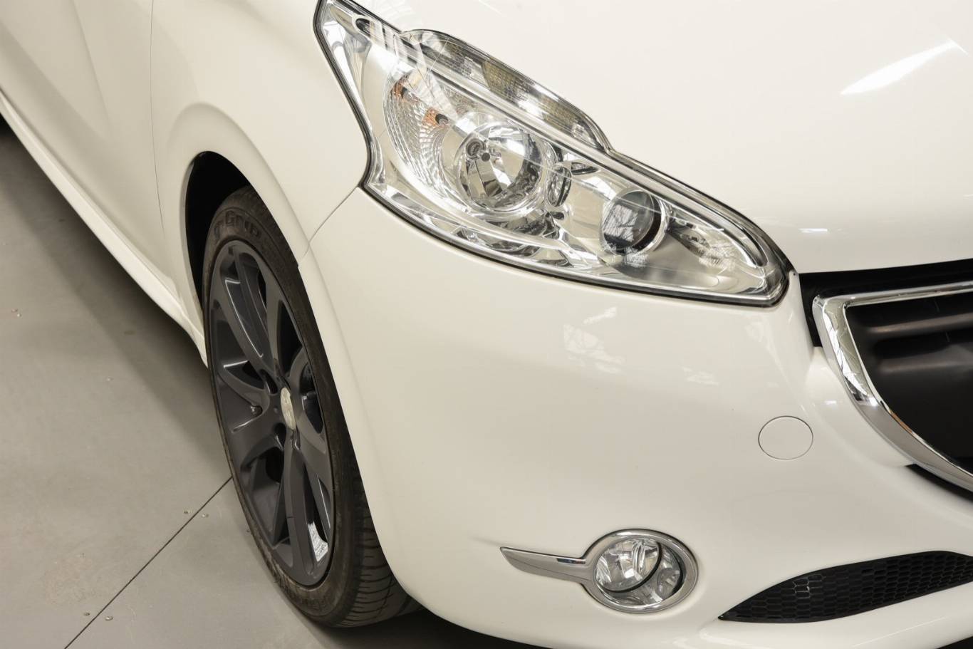 PEUGEOT 208 55