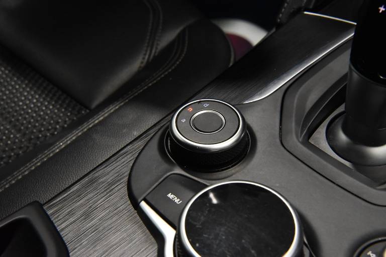 ALFA ROMEO Stelvio 34