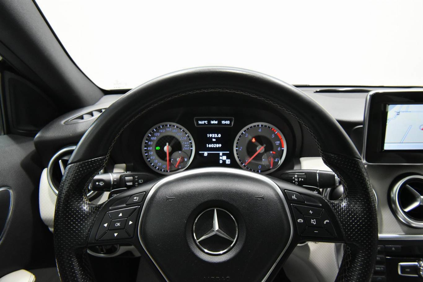 MERCEDES-BENZ A 180 9