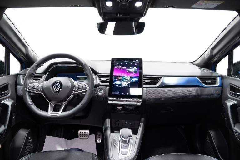 RENAULT Captur 9