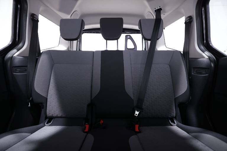 FORD Tourneo Courier 34