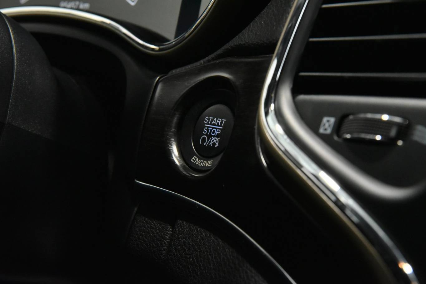 JEEP Grand Cherokee 54