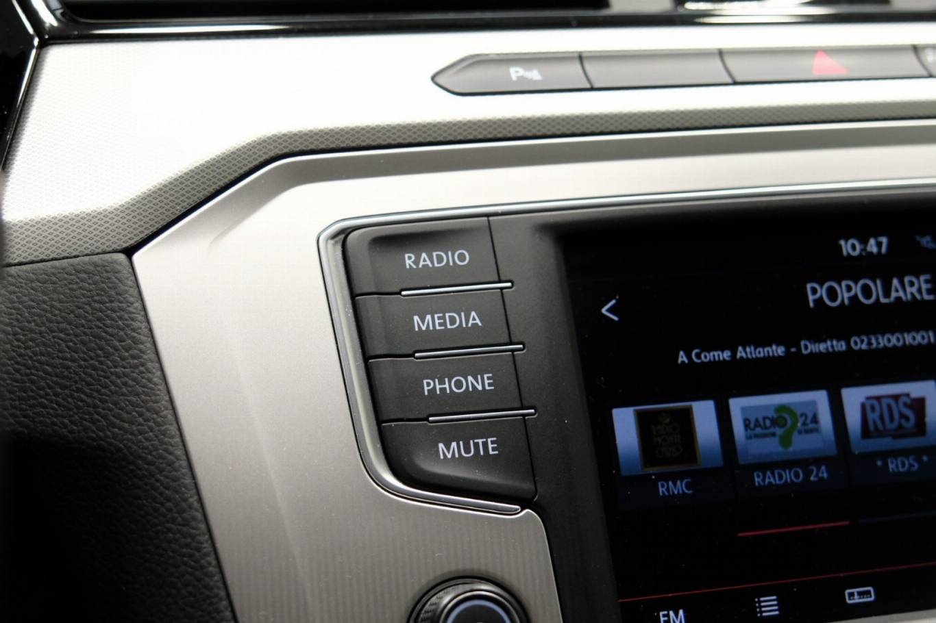 VOLKSWAGEN Passat Variant 28