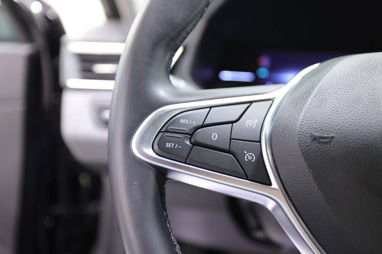 RENAULT Clio 20